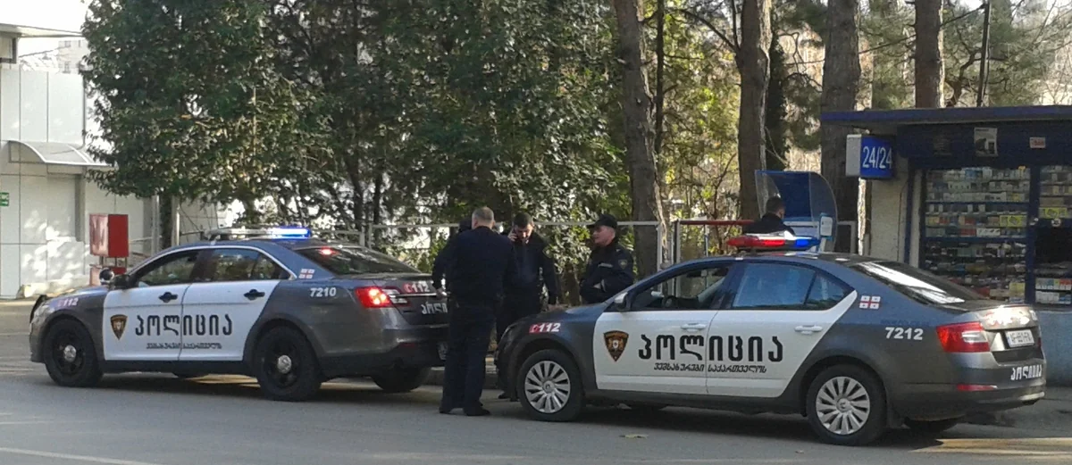 Tbilisidə polis və küçə satıcıları arasında qarşıdurma yaşanıb