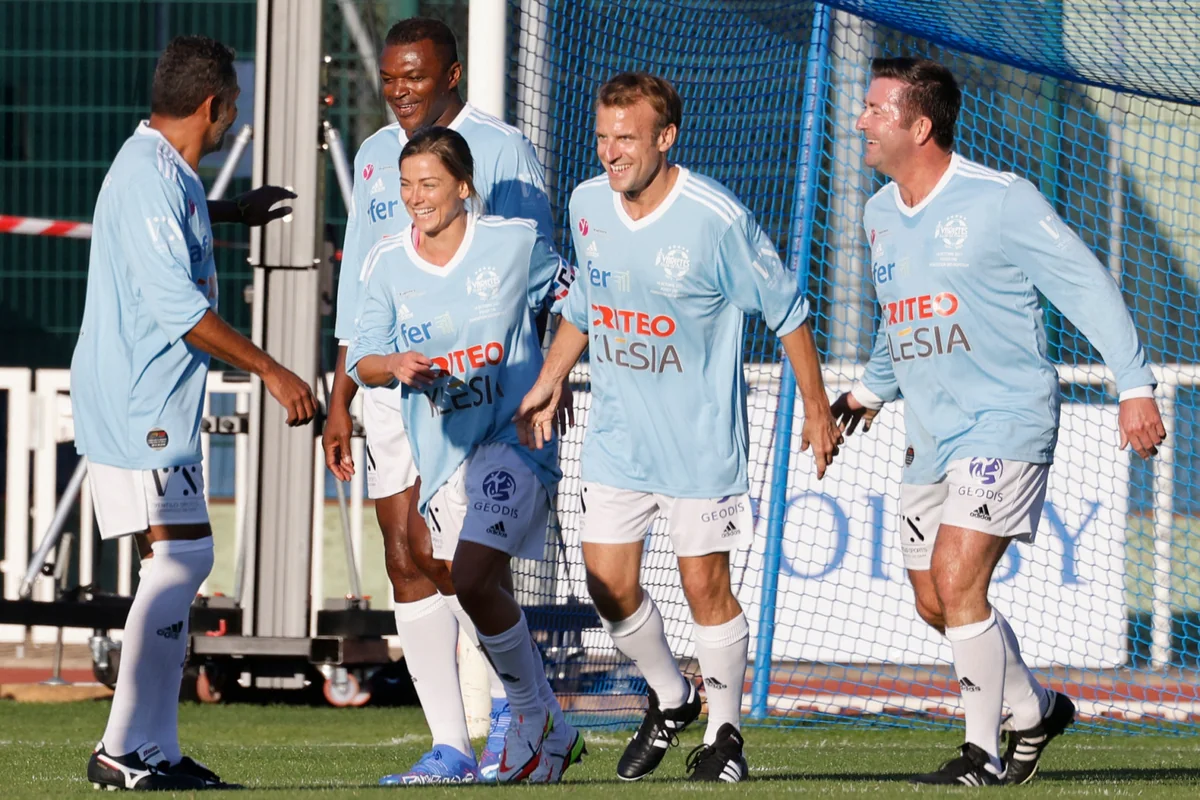 Fransa prezidenti xeyriyyə matçında qol vurub