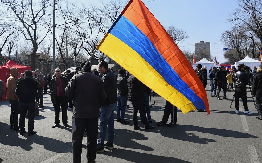Protest rally taking place in Yerevan demanding release of political prisoners