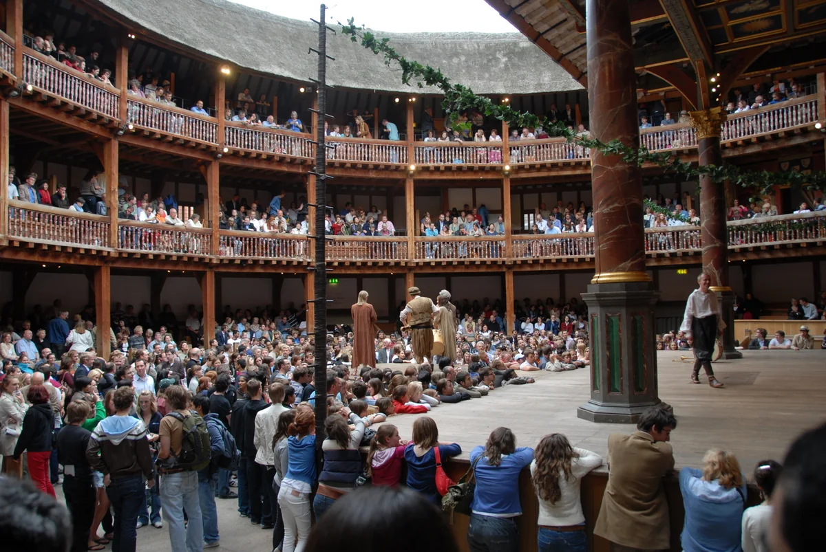 Sabah London teatrı Bakıda Şekspirin “Hamlet”ini nümayiş etdirəcək