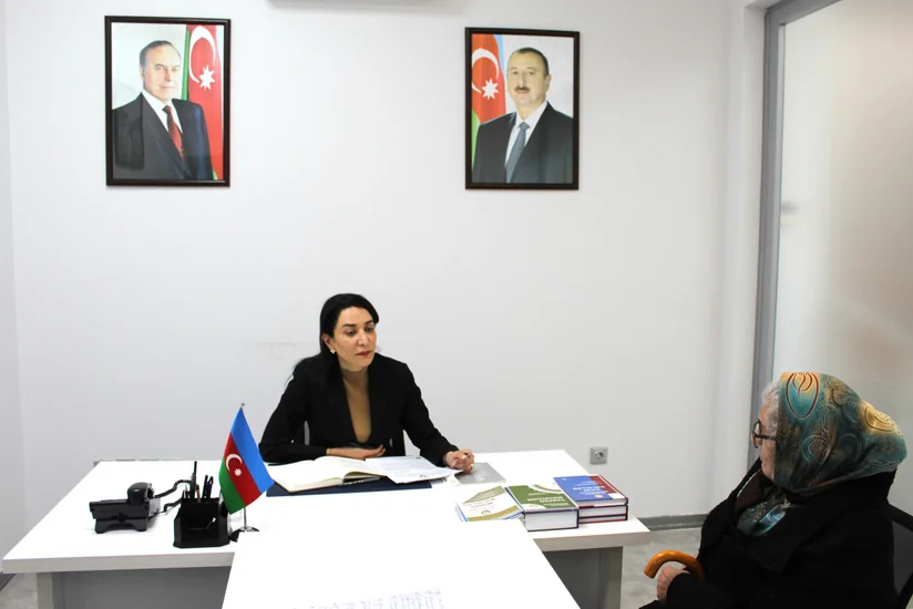 Ombudsman vətəndaşları qəbul edib
