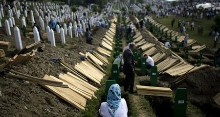 Srebrenitsada soyqırım qurbanı olan daha 136 bosniyalı müsəlman dəfn ediləcək