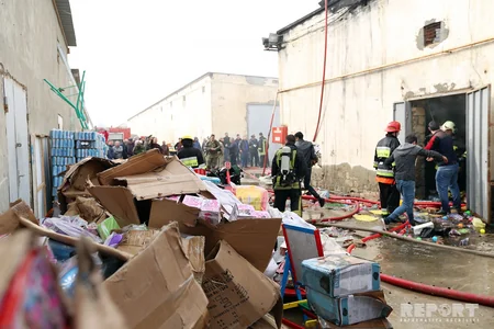 Sədərək Ticarət Mərkəzində baş verən yanğın söndürülüb - YENİLƏNİB - FOTO