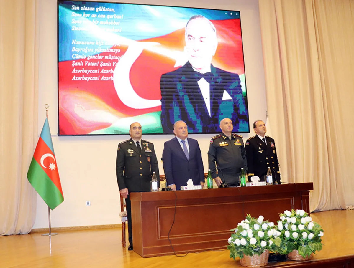 Milli Müdafiə Universitetinin nümayəndə heyəti tələbələrlə görüşüb