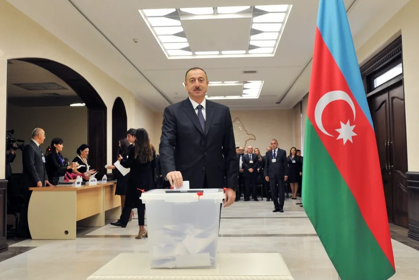 Prezident İlham Əliyev Milli Məclisə keçirilən seçkilərdə səs verib