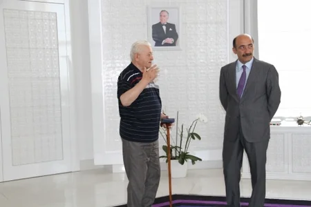 Simax Şeyda “Fəxri mədəniyyət işçisi” döş nişanı ilə təltif edilib