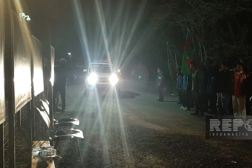 По дороге Ханкенди-Лачын беспрепятственно проехали 8 автомобилей российских миротворцев