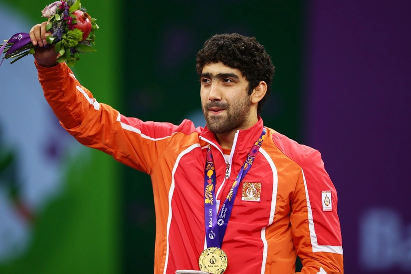 Olimpiya çempionumuz yenidən zədələndi