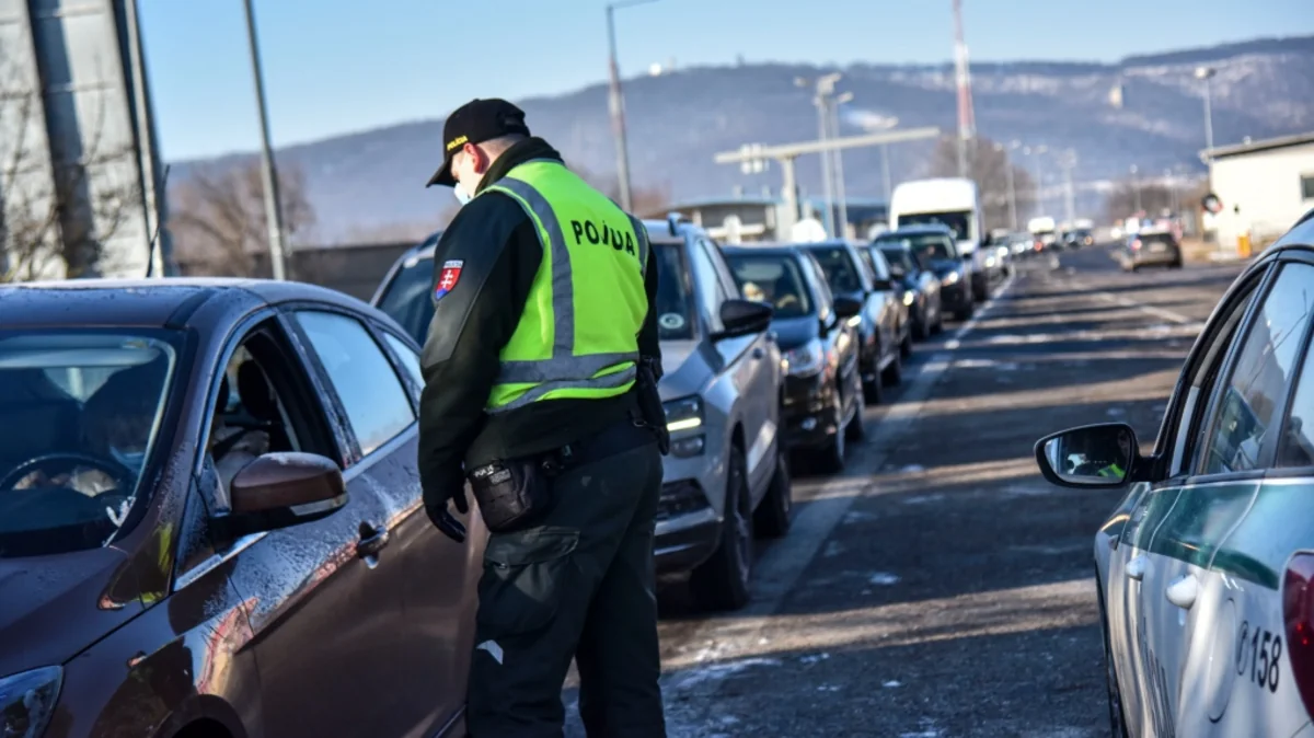 Slovakiyada sabahdan karantin sərtləşdirilir