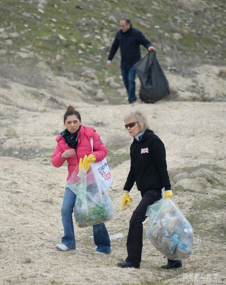 Bilgəhdə Xəzərin sahil zolağı plastik tullantılardan təmizlənib