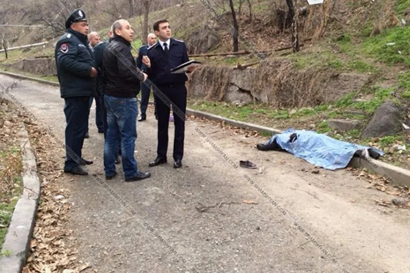 В Ереване девушка покончила с собой, бросившись с моста