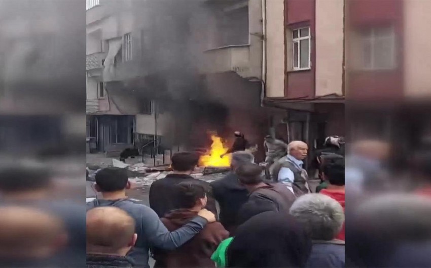 İstanbulda partlayış olub, 1 nəfər ölüb, 5 nəfər yaralanıb