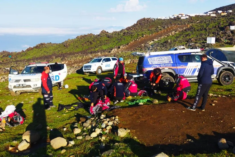 Ağrıdağda itkin düşən alpinistlərin meyitləri tapılıb