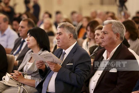Azərbaycan dili və Ədəbiyyatı Forumunun ikinci günü başlayıb