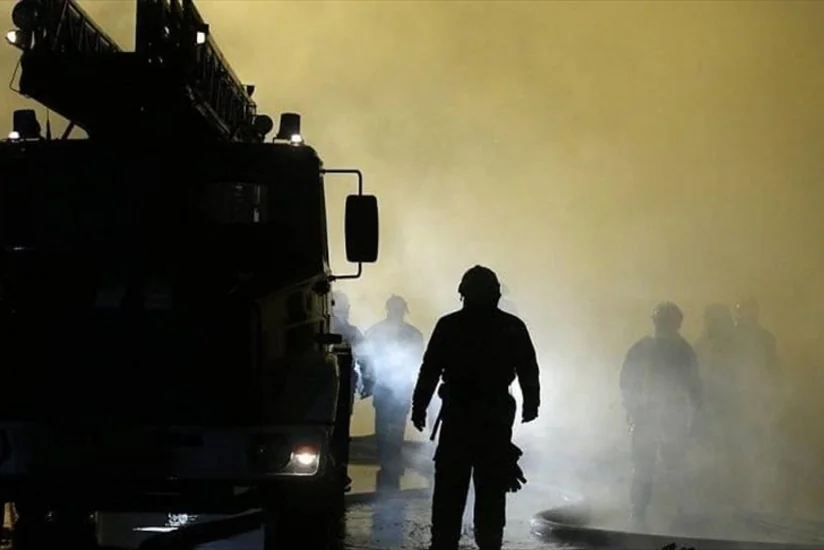 В Баку мужчина поджег собственный дом, есть пострадавшие