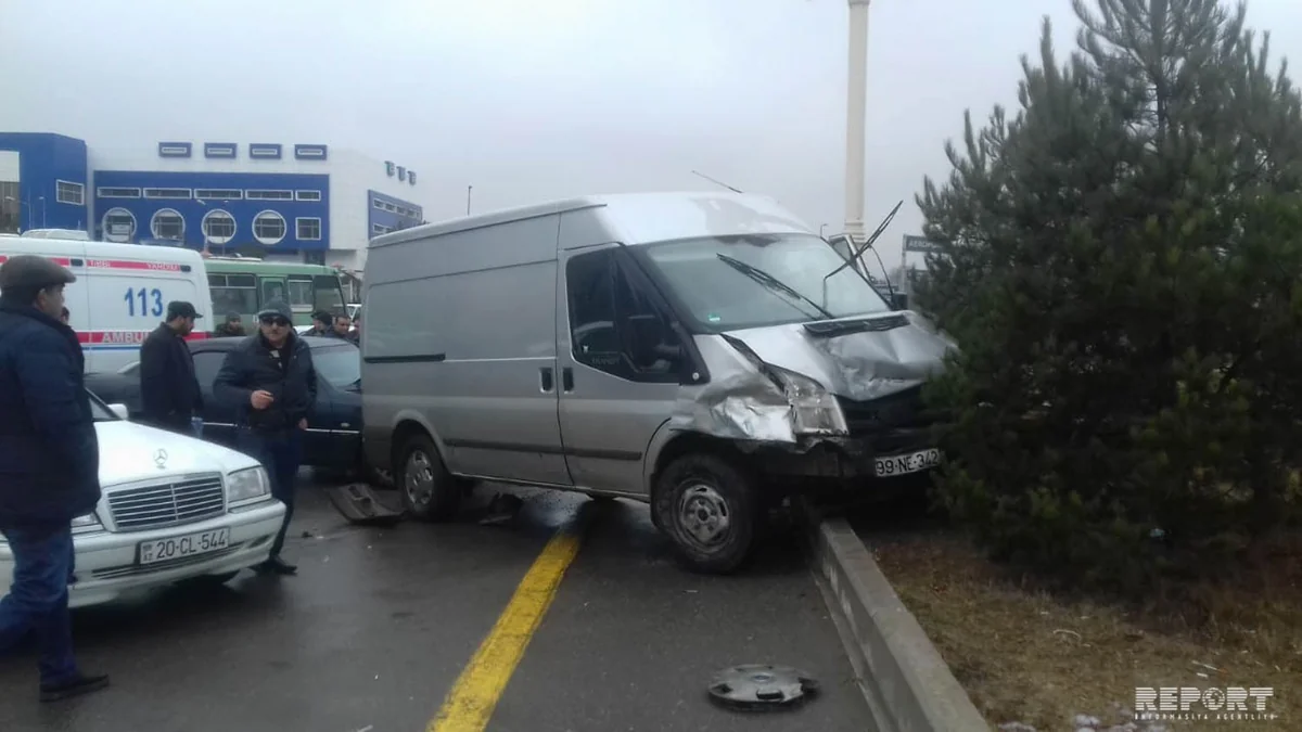 Gəncədə yol qəzası baş verib, xəsarət alanlar var - FOTO - YENİLƏNİB