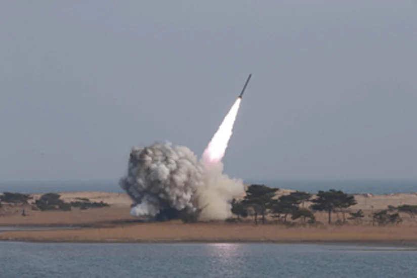 Yaponiya KXDR-in ballistik raketi sınaqdan keçirməsini təxribat adlandırıb