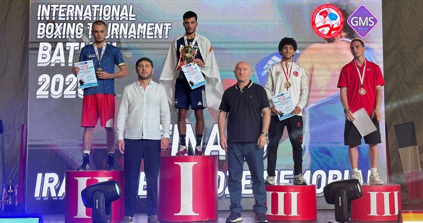 Azərbaycan boksçusu Gürcüstanda gümüş medal qazanıb
