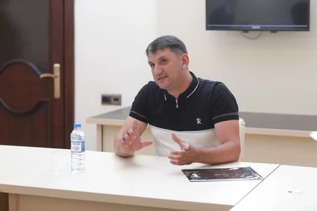 Anar Quliyev Xaçmazda vətəndaşları qəbul edib
