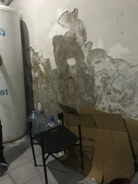 Запрещена продажа бутилированной воды Araz su