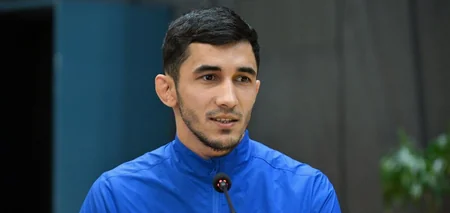 Nazir beynəlxalq yarışlarda uğur qazanan idmançılarla görüşüb