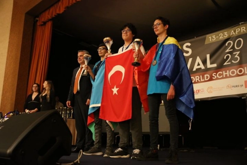 Azərbaycan şahmatçısı məktəblilərin dünya çempionatında gümüş medal qazanıb