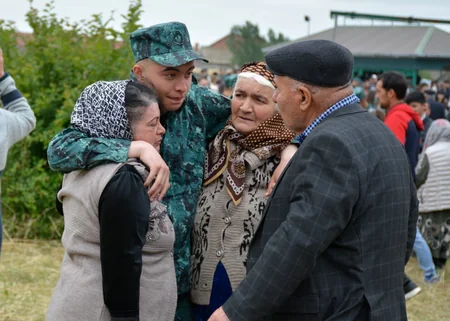 DSX-nin hərbi hissələrində gənc əsgərlər and içiblər