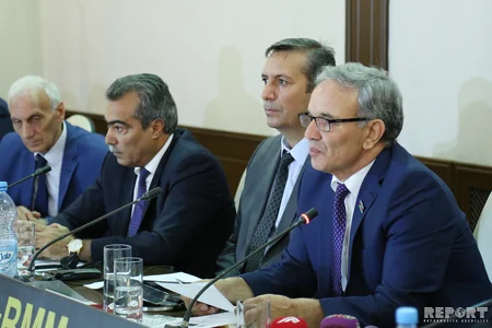 Bakıda Azərbaycanda jurnalist təşkilatlarının durumu və gələcək inkişaf meyilləri mövzusunda konfrans başlayıb