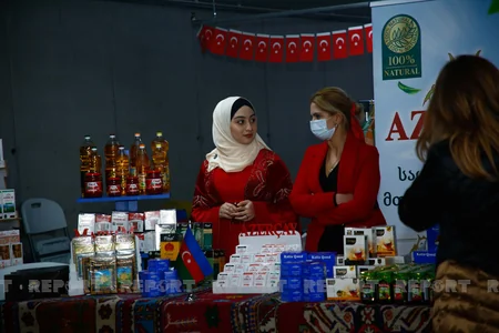 Azərbaycan Tbilisidə xeyriyyə yarmarkasında iştirak edir