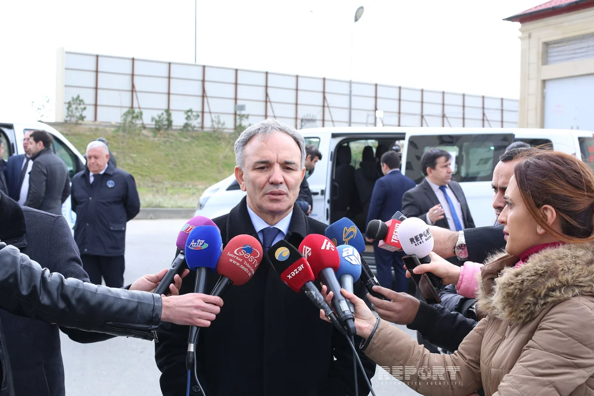 Əflatun Amaşov jurnalist sorğusuna cavab verməyənlərin cəzalandırılması ilə bağlı qanunvericiliyə təklif olunan yeniliyi şərh edib