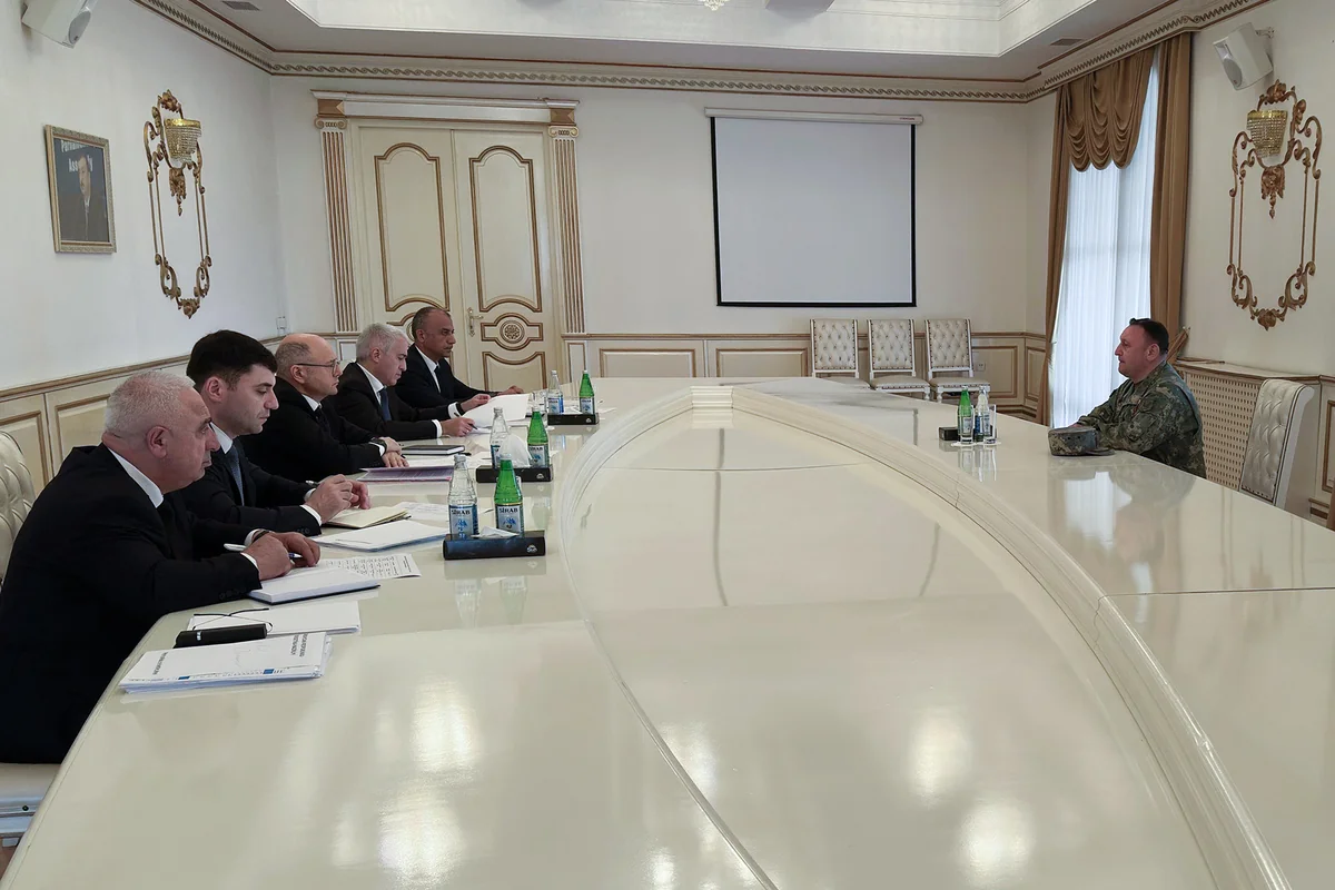 Energetika naziri Ucarda vətəndaşları qəbul edib