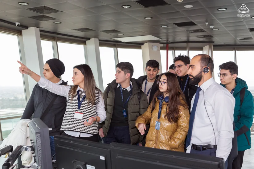 Bakı hava limanında ADA Məktəbinin şagirdləri üçün ekskursiya keçirilib