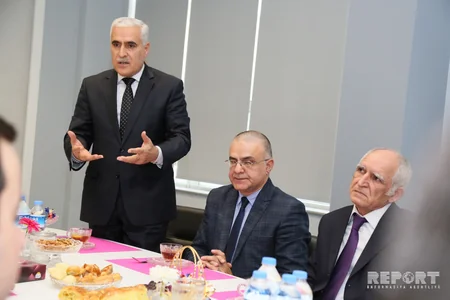 “Məktəblilərin dostu” layihəsinin təbliği məqsədilə Bakının 20 saylı məktəb-liseyində görüş keçirilib