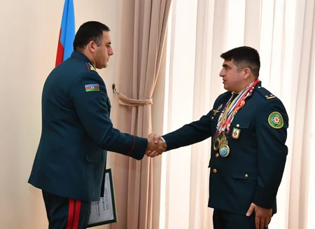Elçin Quliyev idmançıları təltif edib