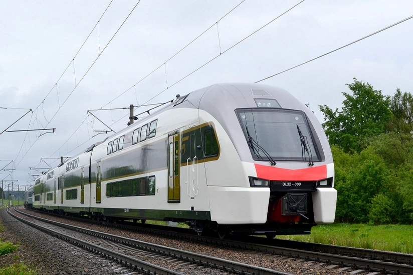 ​Первые двухэтажные электропоезда Stadler Kiss отправлены в Азербайджан