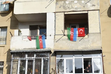 Vətən müharibəsində şəhid olan təcili yardım sürücüsünün xatirə lövhəsinin açılışı olub