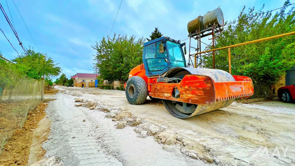 Bakının Cəfər Cabbarlı küçəsi təmir edilir