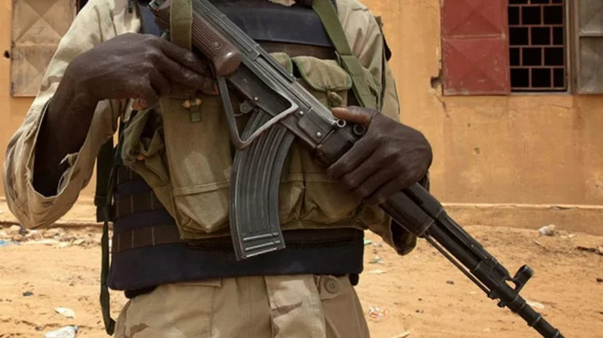 Gunmen in Nigeria kill 2 people, take 14 workers hostage