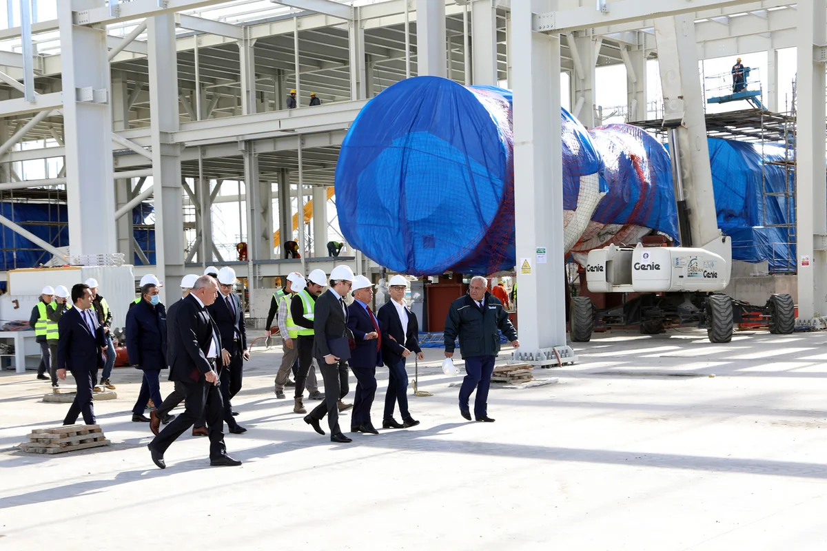 Mingəçevirdə inşa edilən yeni elektrik stansiyasına İtaliyadan avadanlıq çatdırılıb