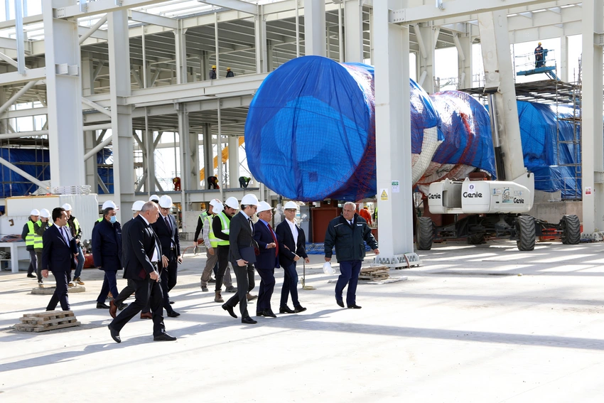 Mingəçevirdə inşa edilən yeni elektrik stansiyasına İtaliyadan avadanlıq çatdırılıb