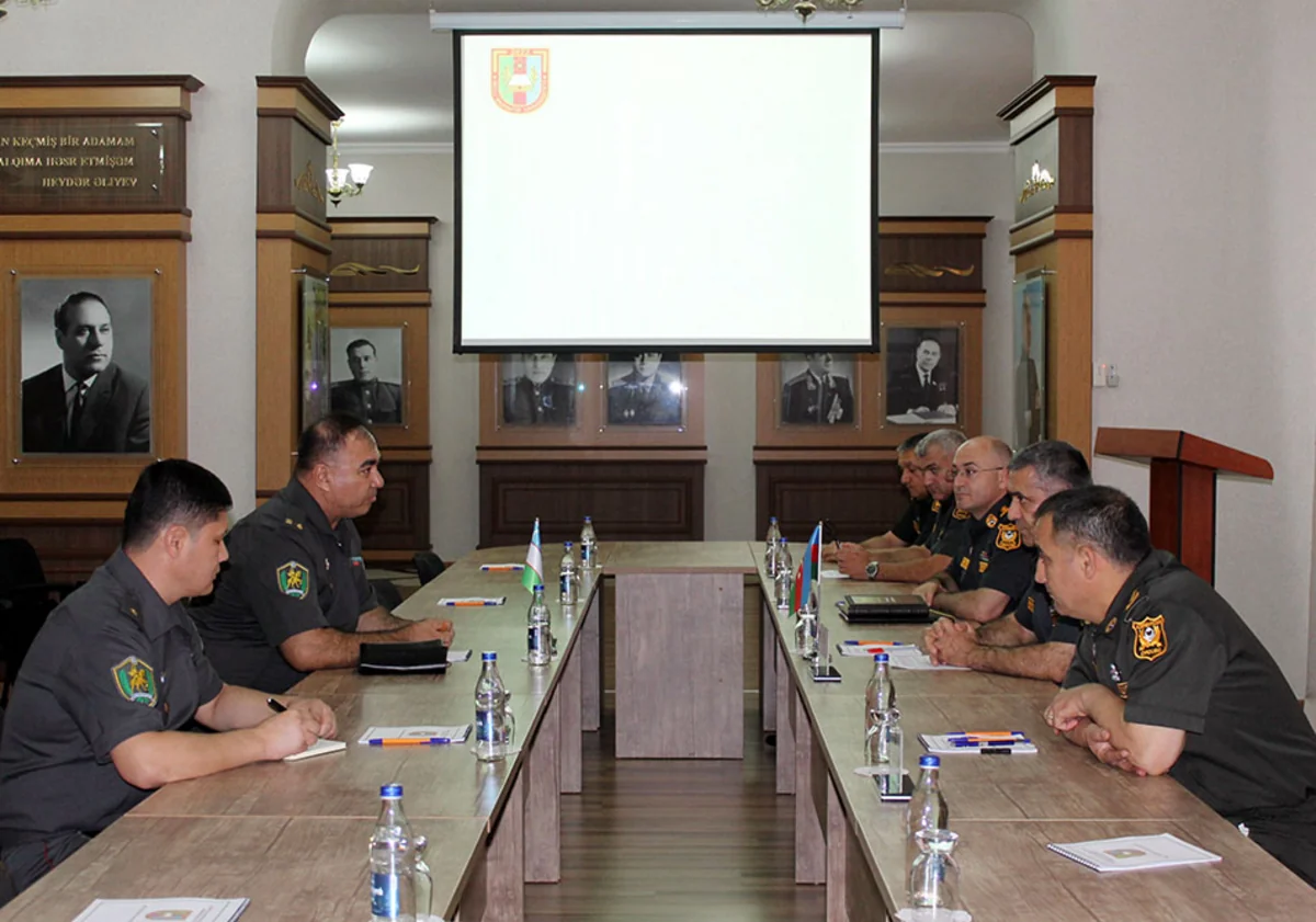 Azərbaycanla Özbəkistan hərbi təhsil sahəsində əməkdaşlığın inkişafını müzakirə edib