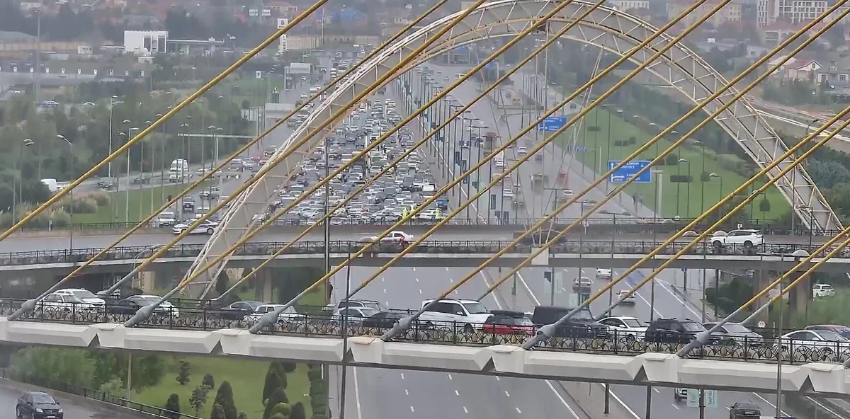 Bakıda bəzi yollara məhdudiyyət tətbiq edilib