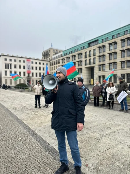 Berlində Ermənistanın ekoterrorunu pisləyən etiraz aksiyası keçirilib