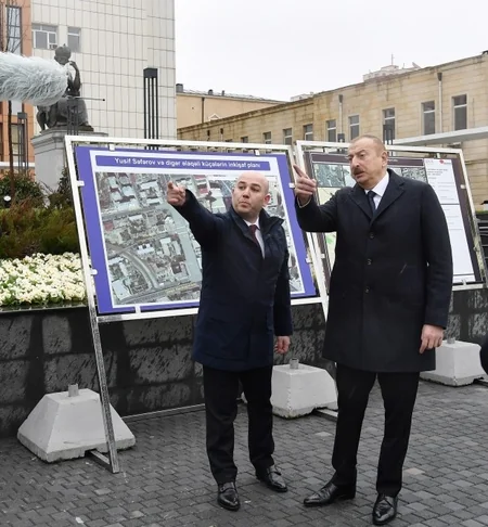 Prezident Xətainin heykəlinin köçürüldüyü parkda olub
