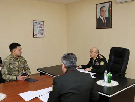 Kəmaləddin Heydərov Xızıda vətəndaşları qəbul edib