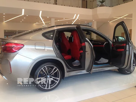 “BMW”nin yeni avtosalonu və iki yeni modeli təqdim olunub