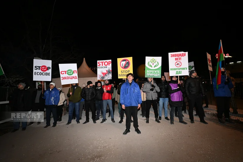 Акция протеста на дороге Ханкенди-Лачын продолжается и в вечерние часы