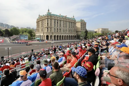 “Formula 1”: Azərbaycan Qran-prisinin qalibləri mükafatlandırılıblar - FOTOREPORTAJ
