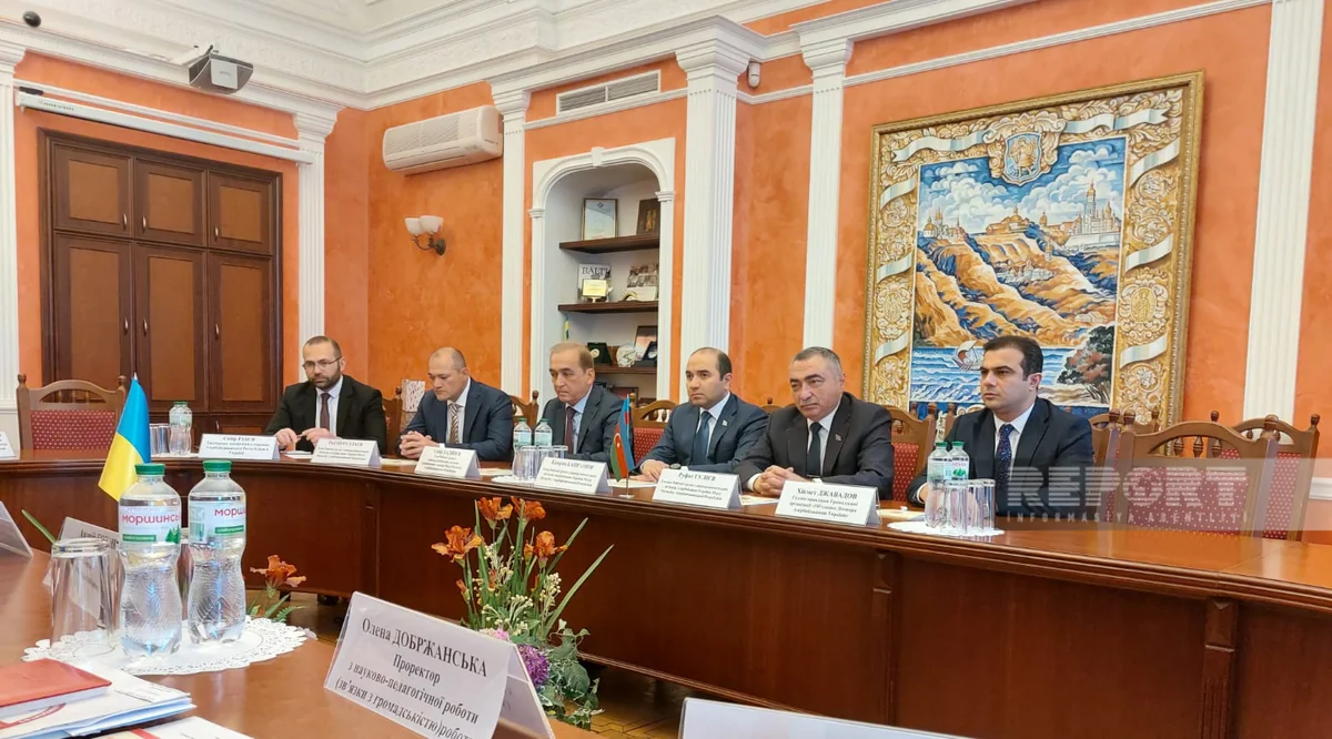 Milli Məclisin deputatları Kiyev Milli Universitetində olublar