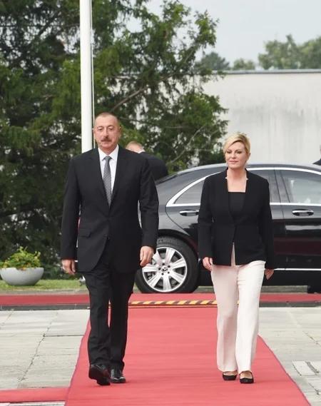 Prezident İlham Əliyevin Zaqrebdə rəsmi qarşılanma mərasimi olub